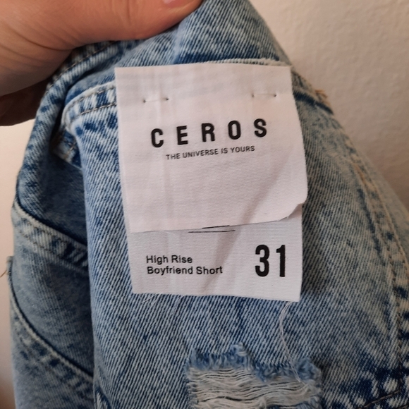 CEROS Acid Wash High-Waisted Boyfriend Distresses Denim Shorts 31 - Picture 7 of 10